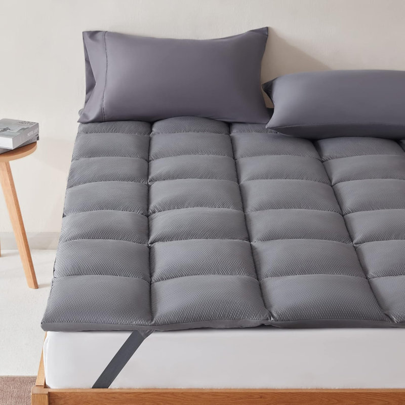 Cooling Checkerboard Mattress Topper - Mattress Topper Protector with Deep Pocket, Full / Double