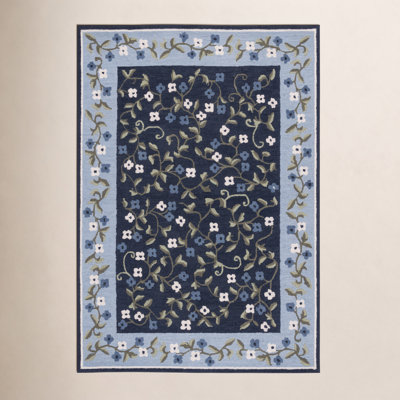 Hand-Tufted Wool Floral Outdoor Rug