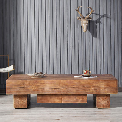 Table basse simple en rondins