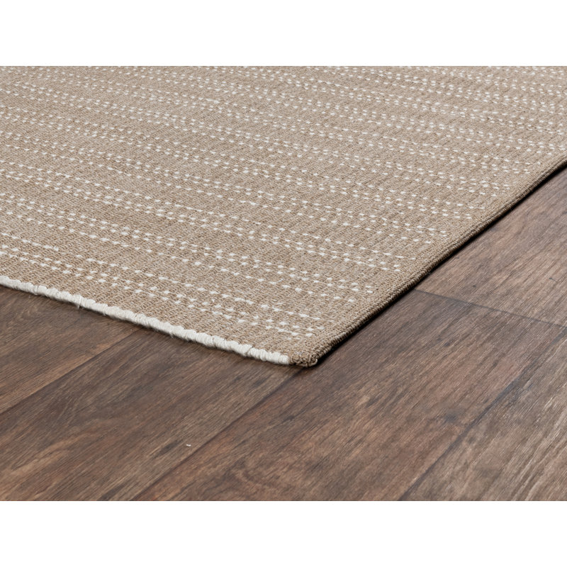 Area Rug in Brown, Rectangle 2' x 3'