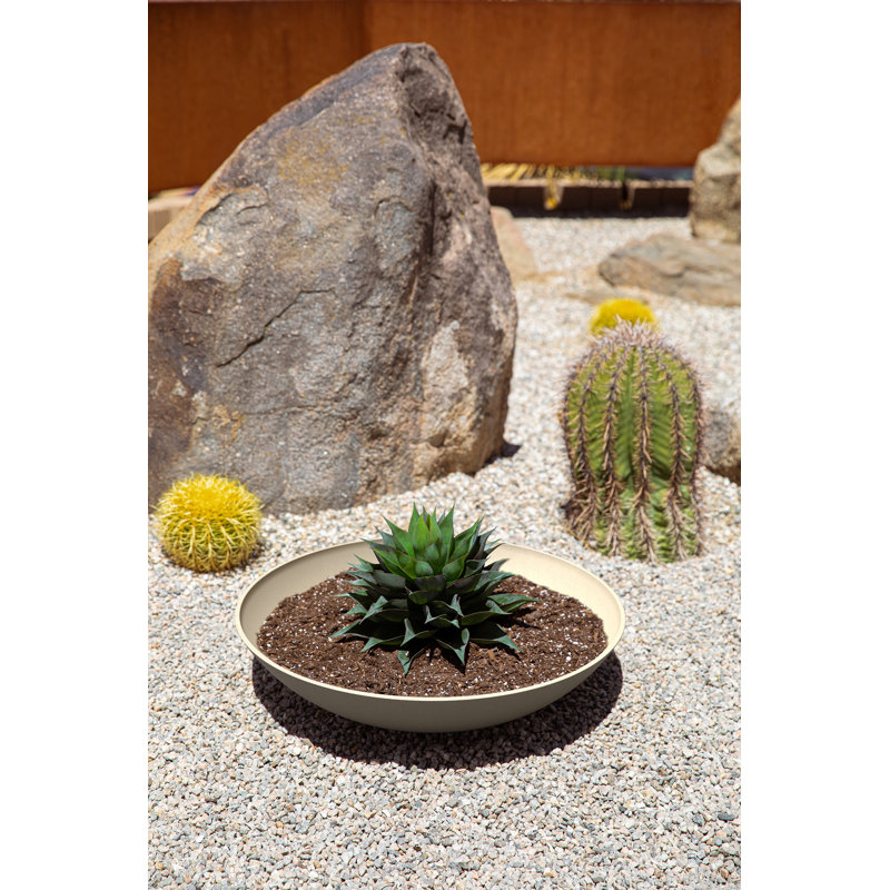 Pot à fleurs Pure Series Lane, H 6 po x l 24 po x P 24 po, Sable, Ensemble de 1