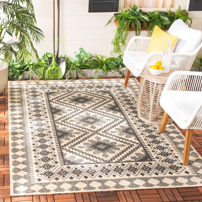Northpoint Veranda Performance Southwestern Indoor/Outdoor Area Rug, Rectangle 4' x 5'7"