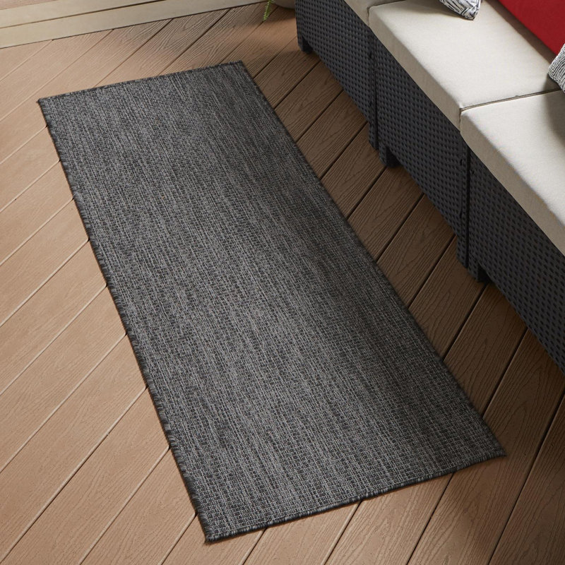 Tapis noir intérieur / extérieur Avaughn, Tapis de couloir 2 pi x 8 pi, Noir