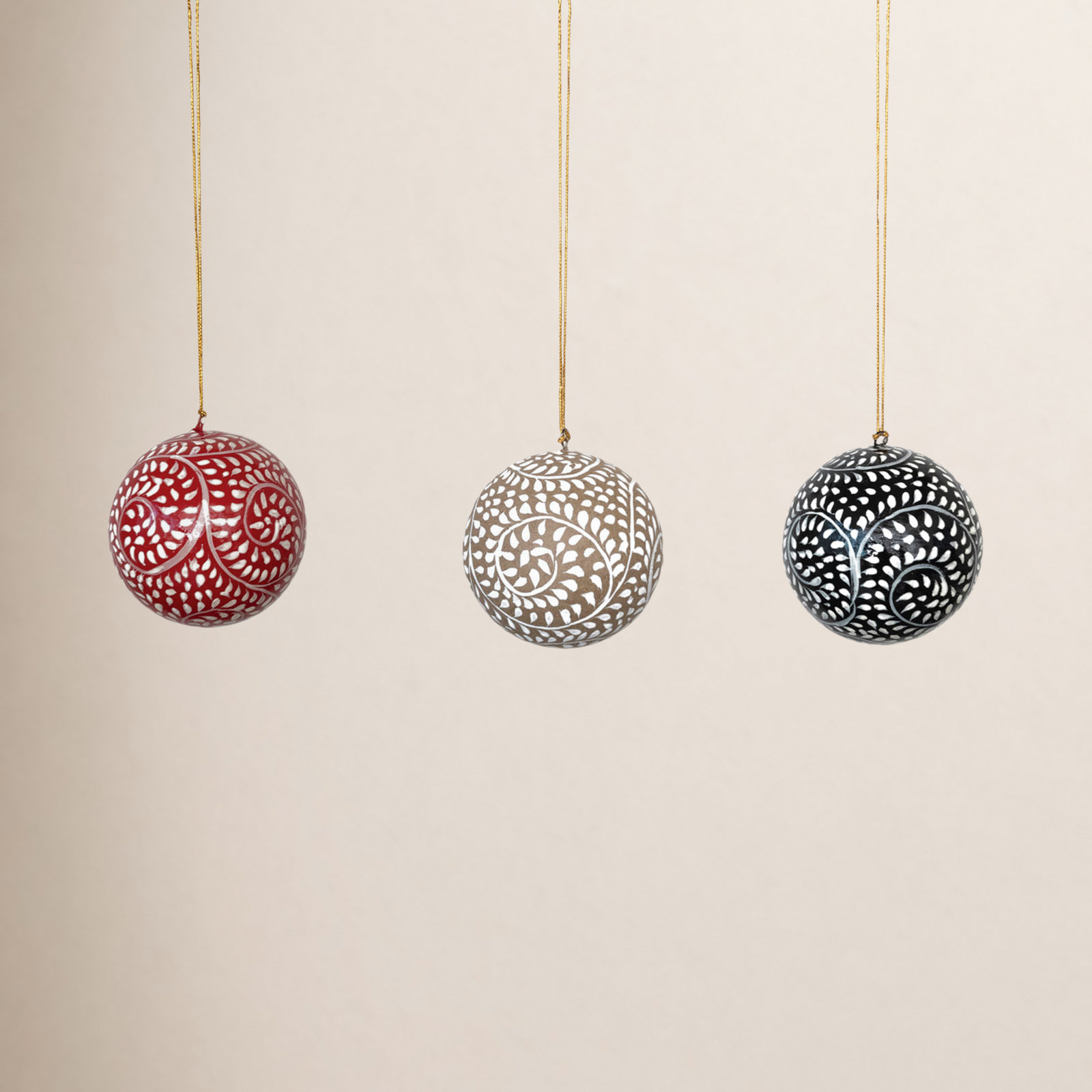 3" Bauble