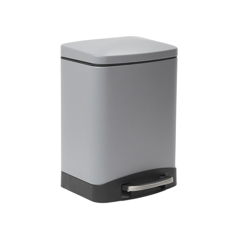 Yeung Plastic Step On Kitchen Trash Can, 6L