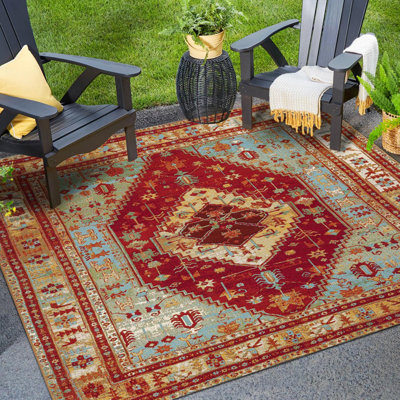 Indoor/Outdoor Traditional Area Rug