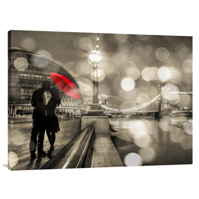" Kissing In London "