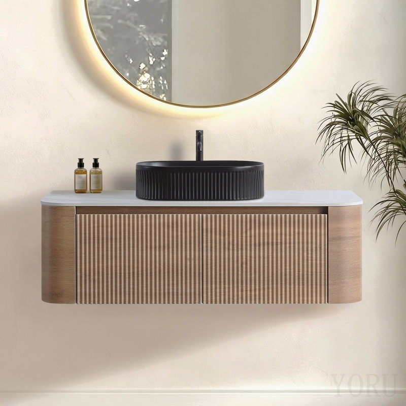 Meuble-lavabo de 48 po avec lavabo, armoire murale en chêne miel avec porte-serviettes gratuit, lavabo simple en céramique à rayures ovales noires, sans bonde ni robinet, pré-assemblé