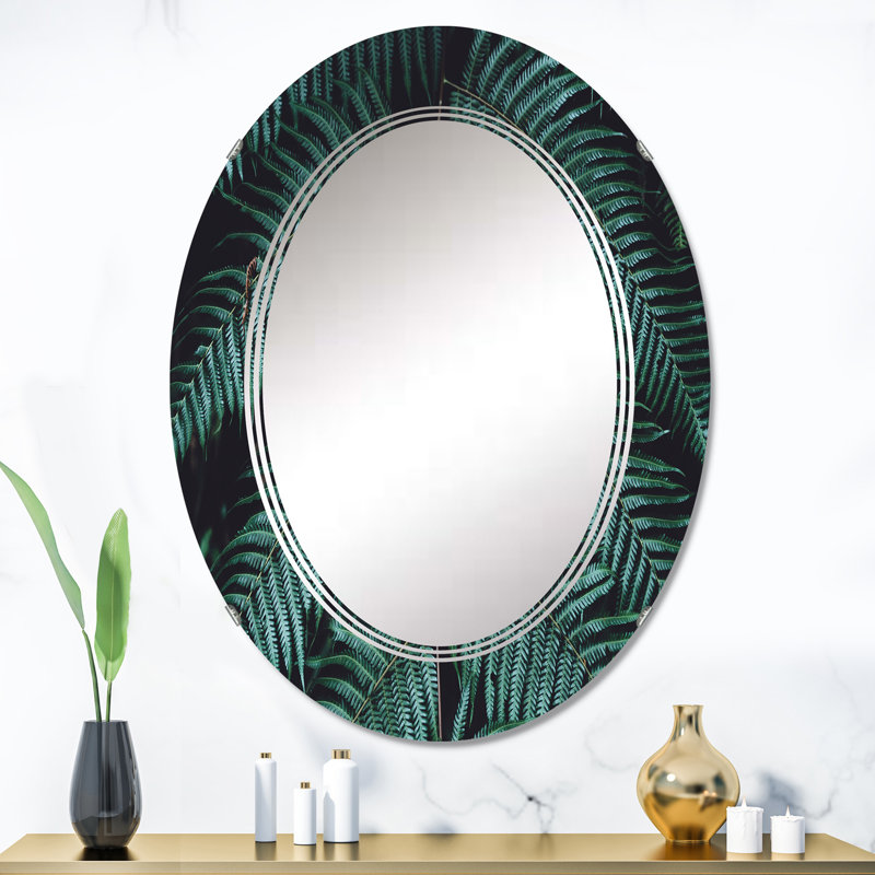 Fougère vert foncé sur fond noir II - miroir mural tropical, 36 po x 24 po