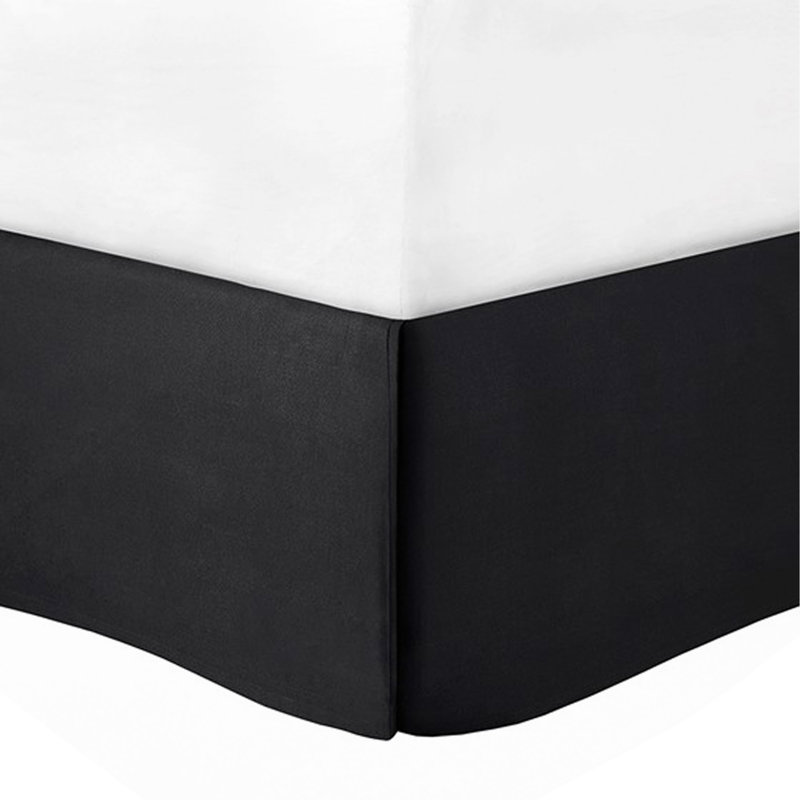 Ensemble d'édredon en coton 7 pièces avec motif damassé complexe, hypoallergénique et certifié OEKO-TEX pour la qualité et le confort.