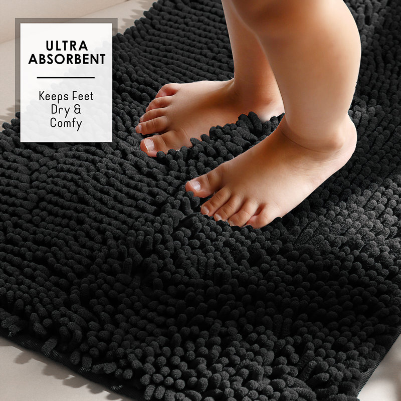 Kalyce Ultra Absorbent Non-Slip Chenille Bath Rug, 20"W x 32"L, Black