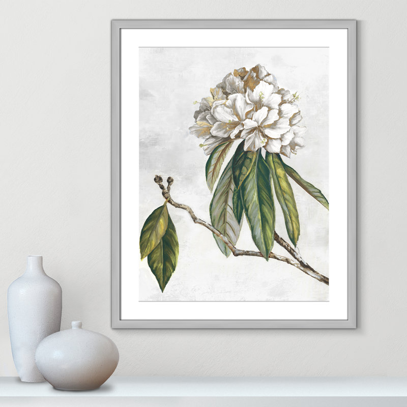 «Pearly Beauty II» par Eva Watts, Argent mat, L 23,5 po x H 29,5 po, Imprimé mat