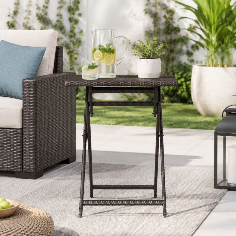 Table de bar en rotin