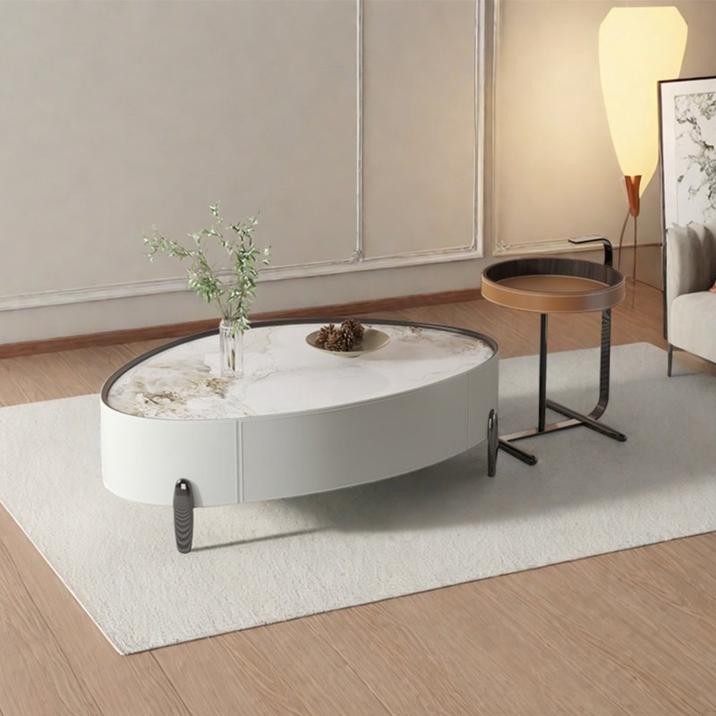 Simple table ovale en pierre
