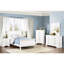 Lit simple blanc de style traditionnel avec tête de lit et rails de meubles de chambre à coucher-1622156059-1622156060
