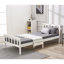 Machen Bed-845725767