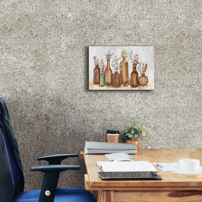 «Fall Brown Bottles A» par Jean Plout, art mural sur toile, H 12 po x l 18 po x P 0,75 po