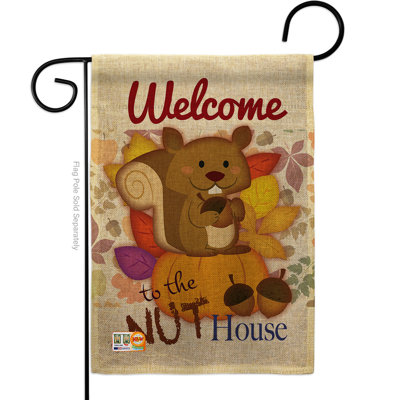 Drapeau de jardin 1' ' 6,5" x 1'1" noix house