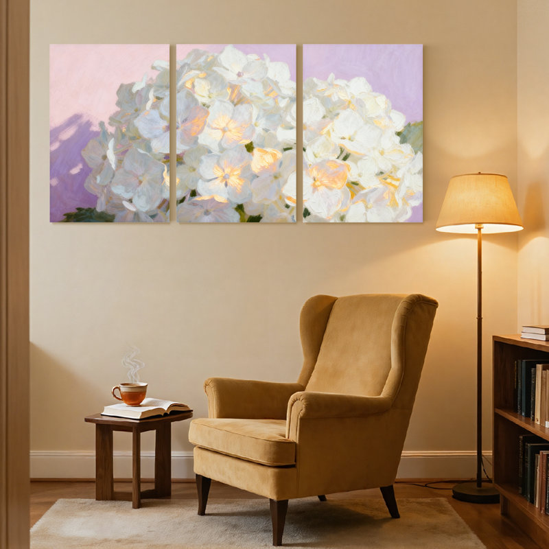 Hortensia fleurs blanches sur fond mauve doux, ensemble de 3 impressions sur toile, H 18 po x l 36 po