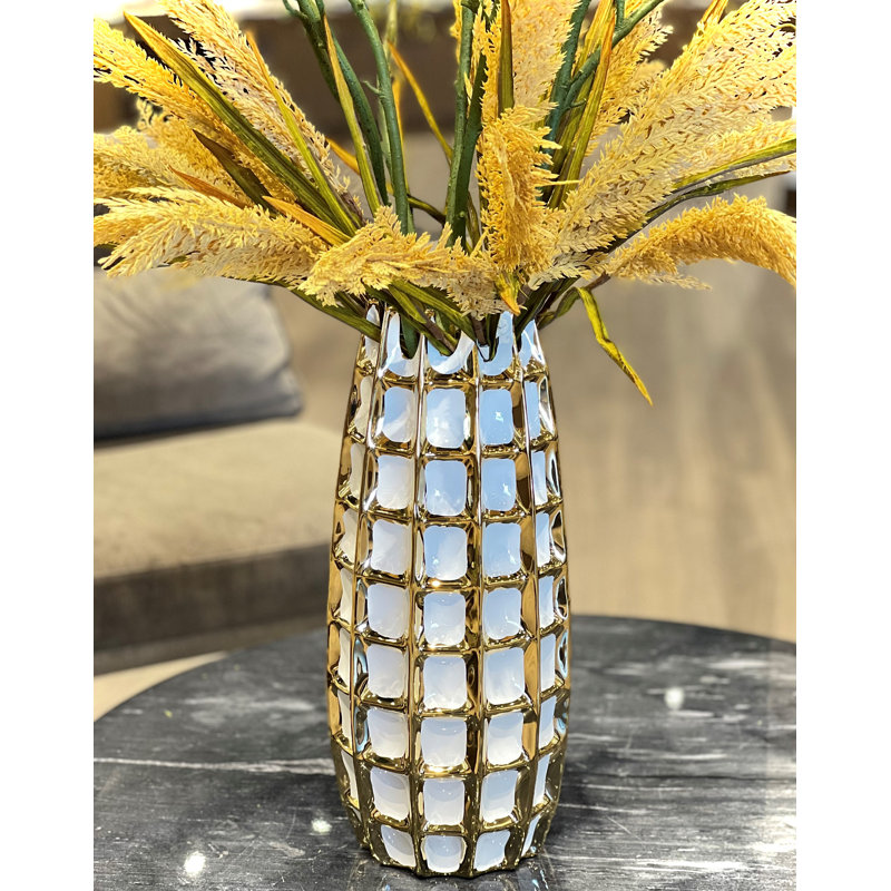 Enita Table Vase