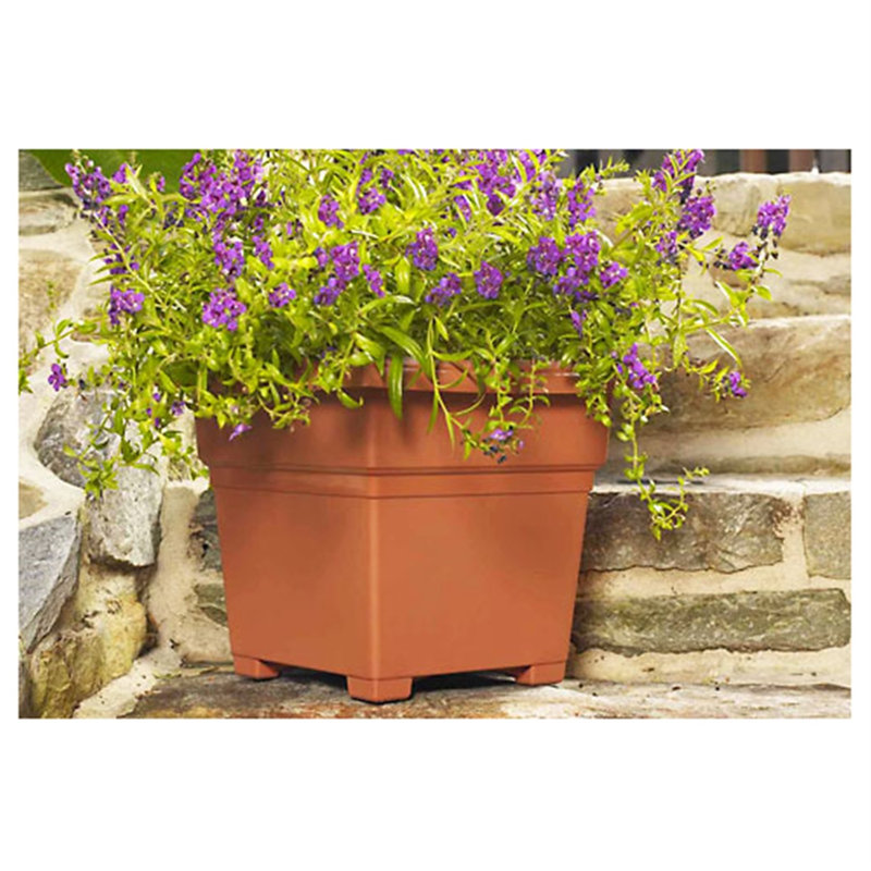 Kayenta Pot Planter, Sage, 13" H x 14" W x 14" D