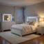 Ensemble de chambre avec très grand lit californien, rangement de tiroir, blanc, ensemble 5 pièces avec 2 tables de chevet, commode et miroir-128121124-128121120-128121122