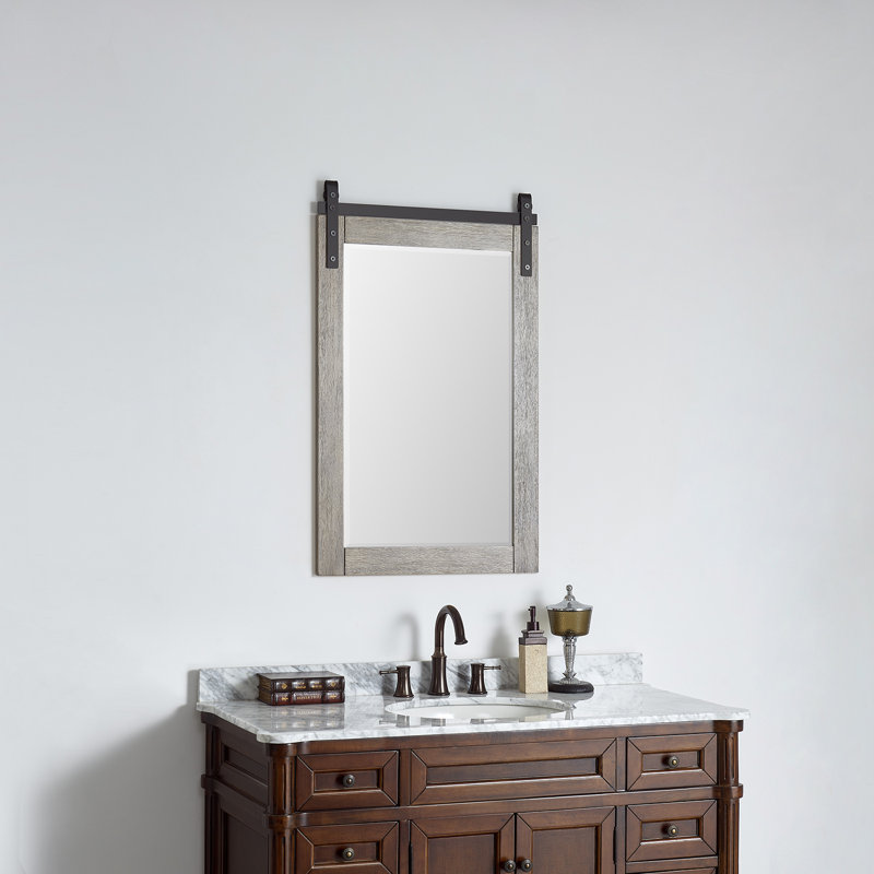 Miroir de salle de bain mural Karamfila, 39,4 po x 24 po, Gris classique