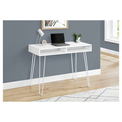 Bureau d'ordinateur en stratifié blanc avec rangement ouvert et pieds en épingle à cheveux en métal
