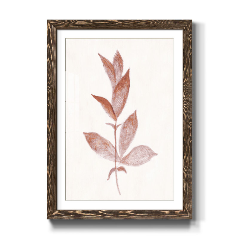 Red Leaf II - Reproduction d'art sur papier encadré, H 44 po x l 31 po x P 1 po, Noyer