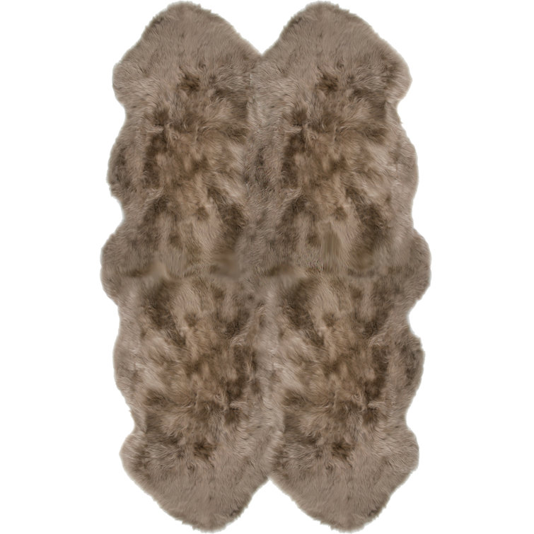 Chanden Sheepskin Indoor Rug