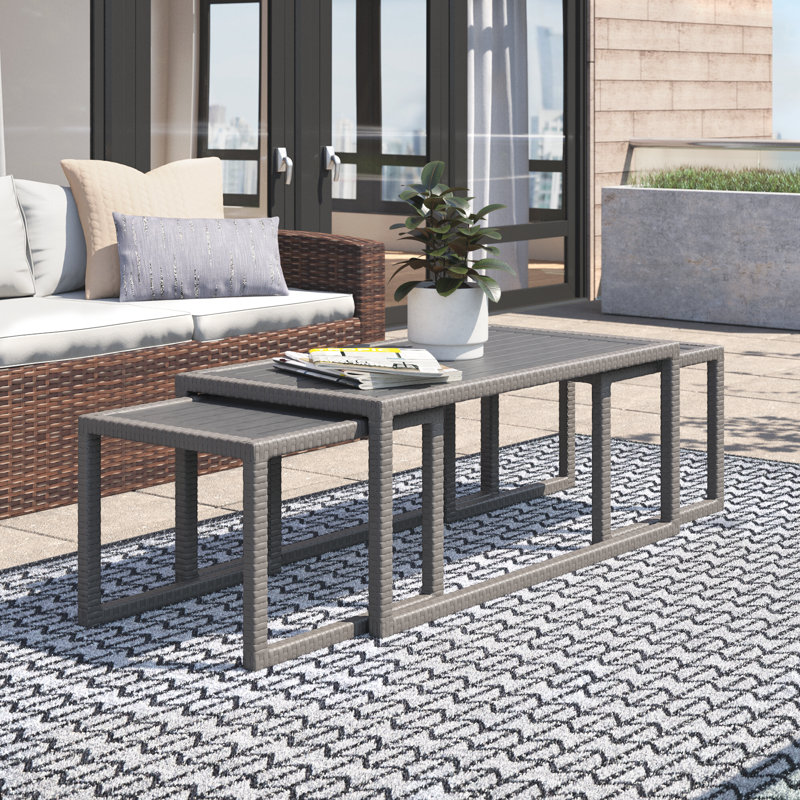 Akshaya Metal 3-Piece Nesting Coffee Table