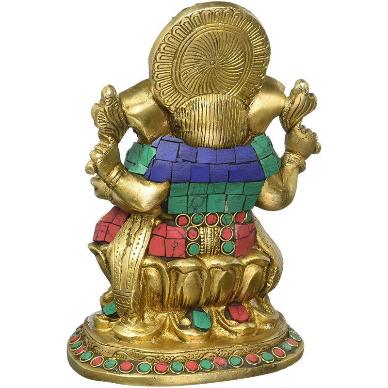 Sommet Ganesha profite généreusement de ses bénédictions