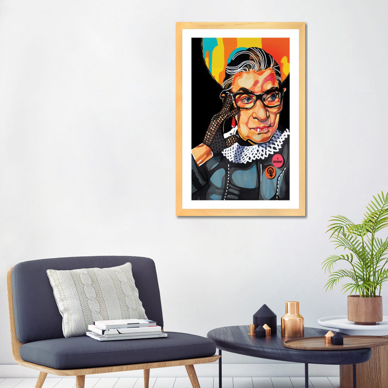 Ruth Bader Ginsburg - impression d'art graphique, Blanc, H 24 po x l 32 po x P 1 po, Toile avec cadre en bois beige