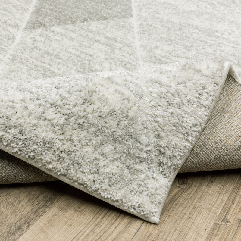 Tapis gris / ivoire Chase Geomtric Diamond, Rectangle 9 pi 10 po x 12 pi 10 po