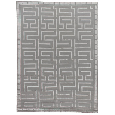 Metro-Velvet Geometric Area Rug in Silver
