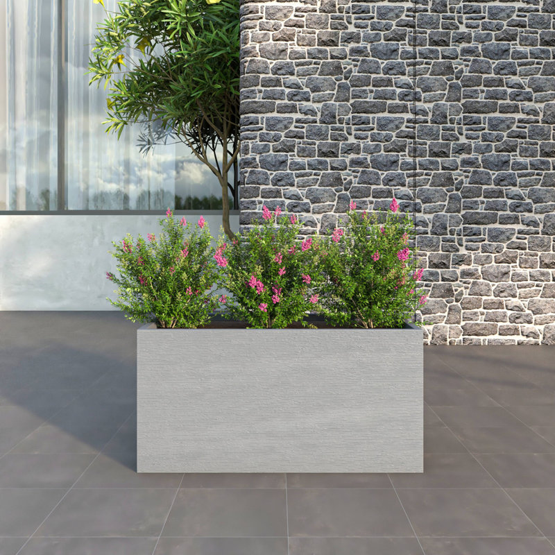 Pot à fleurs Yovana, H 23,6 po x l 47 po x P 23,6 po
