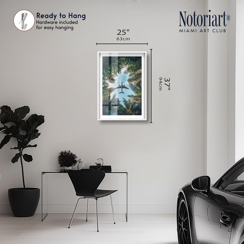 «Flight», reproduction encadrée par Notoriart, H 37 po x l 25 po, Blanc