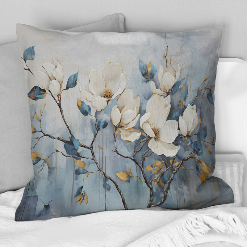 Élégant coussin décoratif blanc et bleu Magnolias Tranquility - Magnolias, 16" x 16"