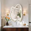 Miroir mural décoratif de forme irrégulière avec cadre enveloppé de velours-1405128076-1405128077