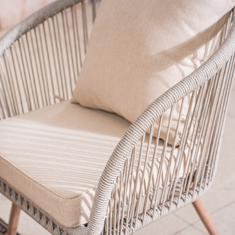 Chaise de patio d'extérieur avec coussin