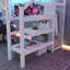 Lit mezzanine pleine grandeur peu encombrant, structure en métal blanc doux avec garde-robe intégrée et bureau en forme de L, idéal pour les adolescents et les chambres d'adultes-129424846-129424847