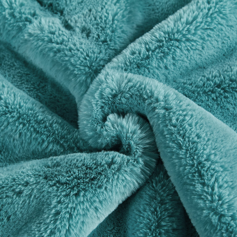 Jeté en fausse fourrure de renard, L 50 po x L 60 po, Turquoise