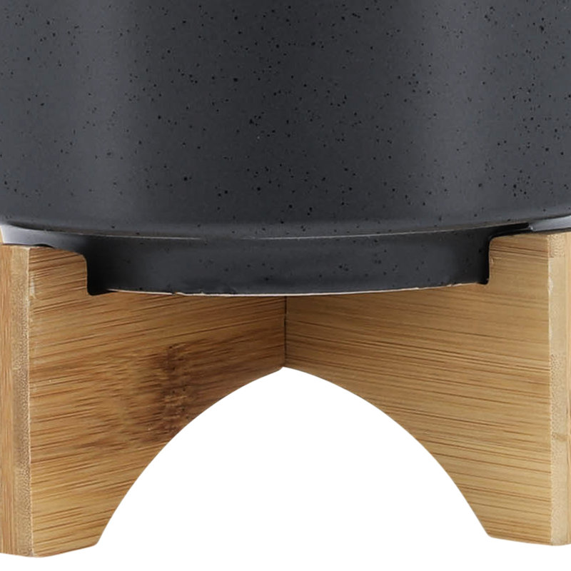 Pot de fleurs en céramique gris mat de 20 cm avec support en bois pour plantes, idéal pour les plantations sur toit.
