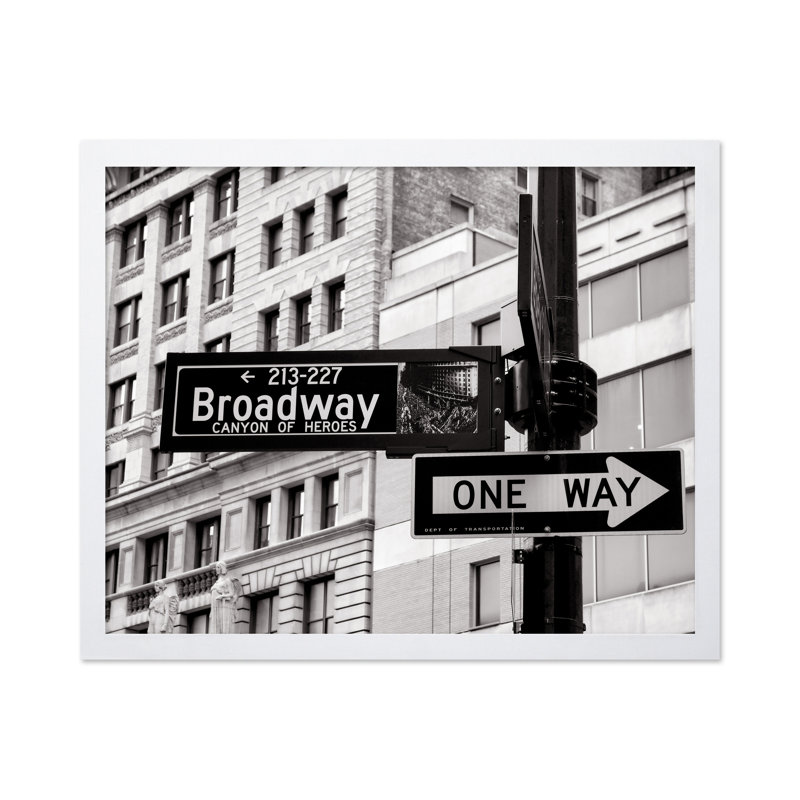 Plaque de rue Broadway, Poster, 12"H x 16"W, White Framed
