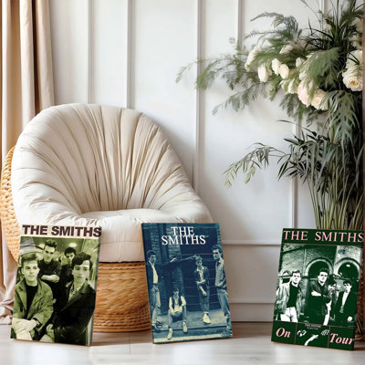 Lot de 3 affiches encadrées, style vintage, représentant le groupe The Smiths. Décor mural rétro rock, idéal pour la chambre, le salon, le bureau ou toute autre pièce.