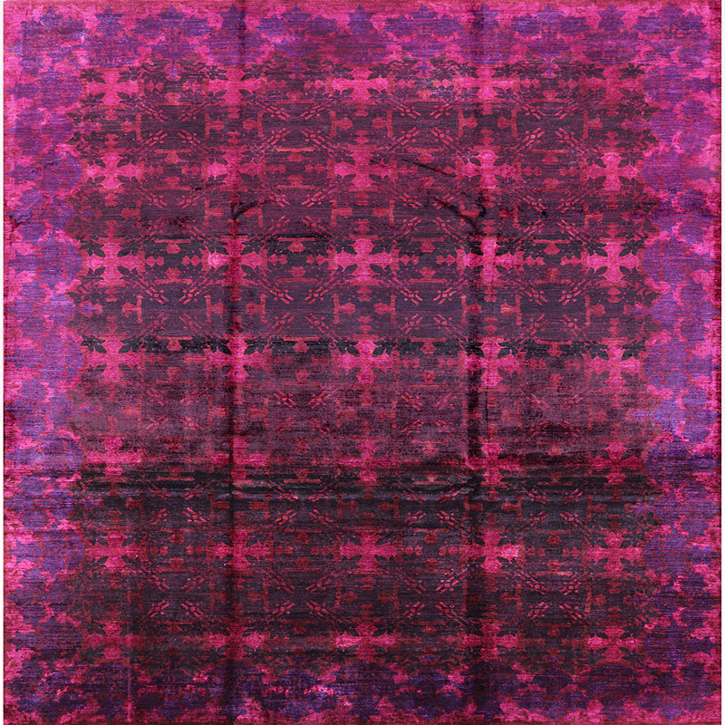 Tapis oriental noir / mauve, Carré 4 pi