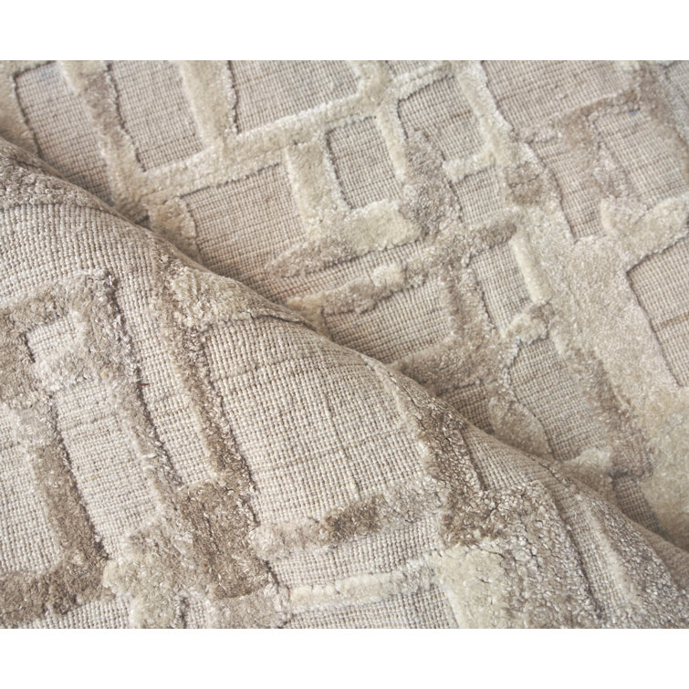 Vista Area Rug in Beige