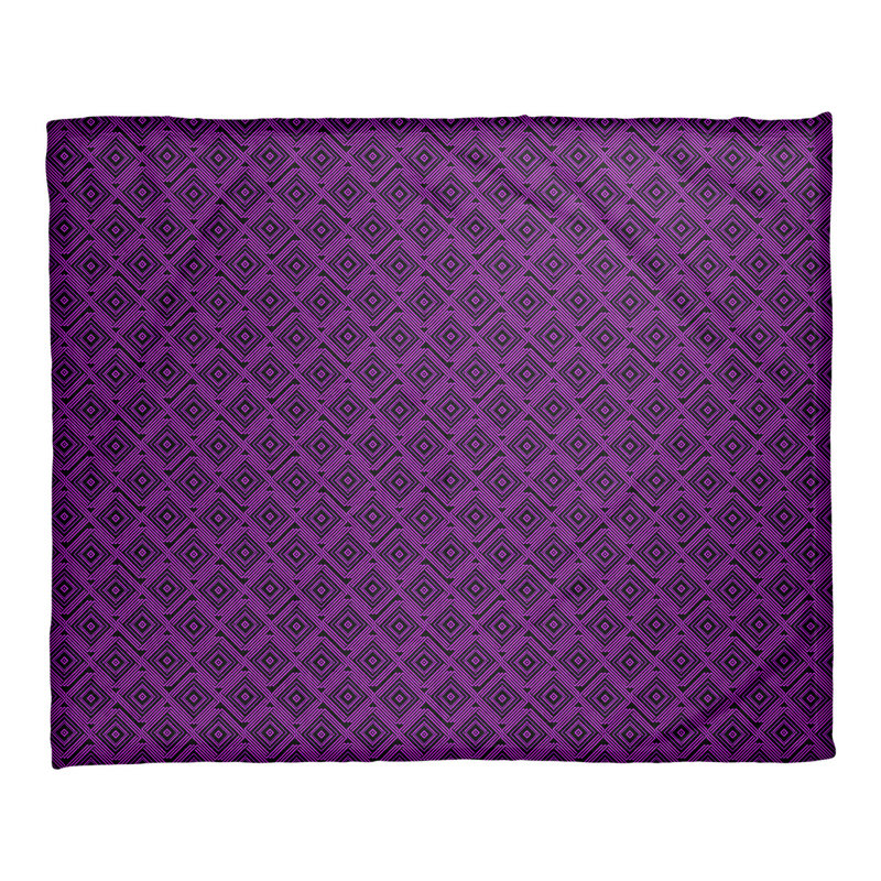 Couverture polaire Katelyn Elizabeth, l 52,5 po x L 62,5 po, Noir / mauve