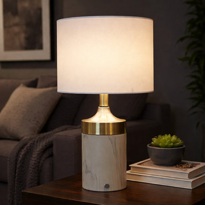 Lampe de table rechargeable DEL Marlowe d'aspect marbre