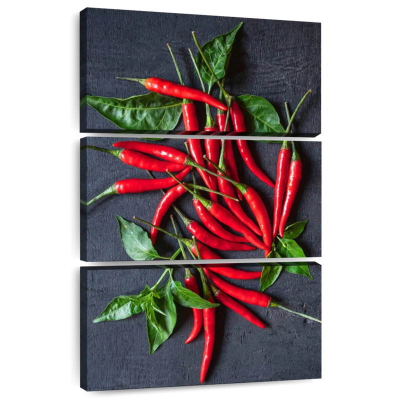 Piments rouges frais, H 32 po x l 20 po